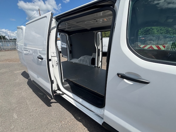 Used Vauxhall Vivaro 2020 for sale - 75129683: Photo 14
