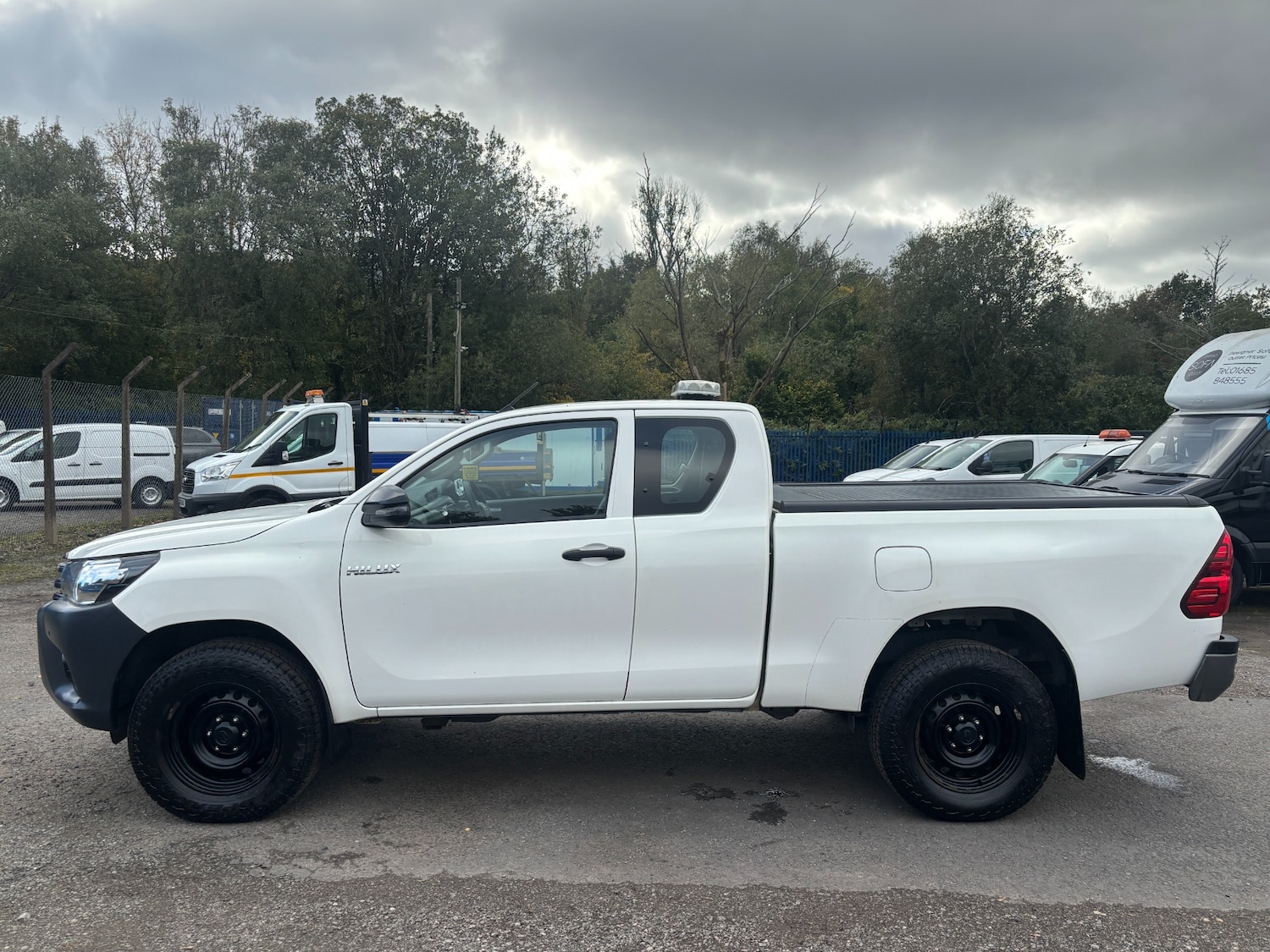 Used Toyota Hilux 2020 for sale - 76183795: Photo 2