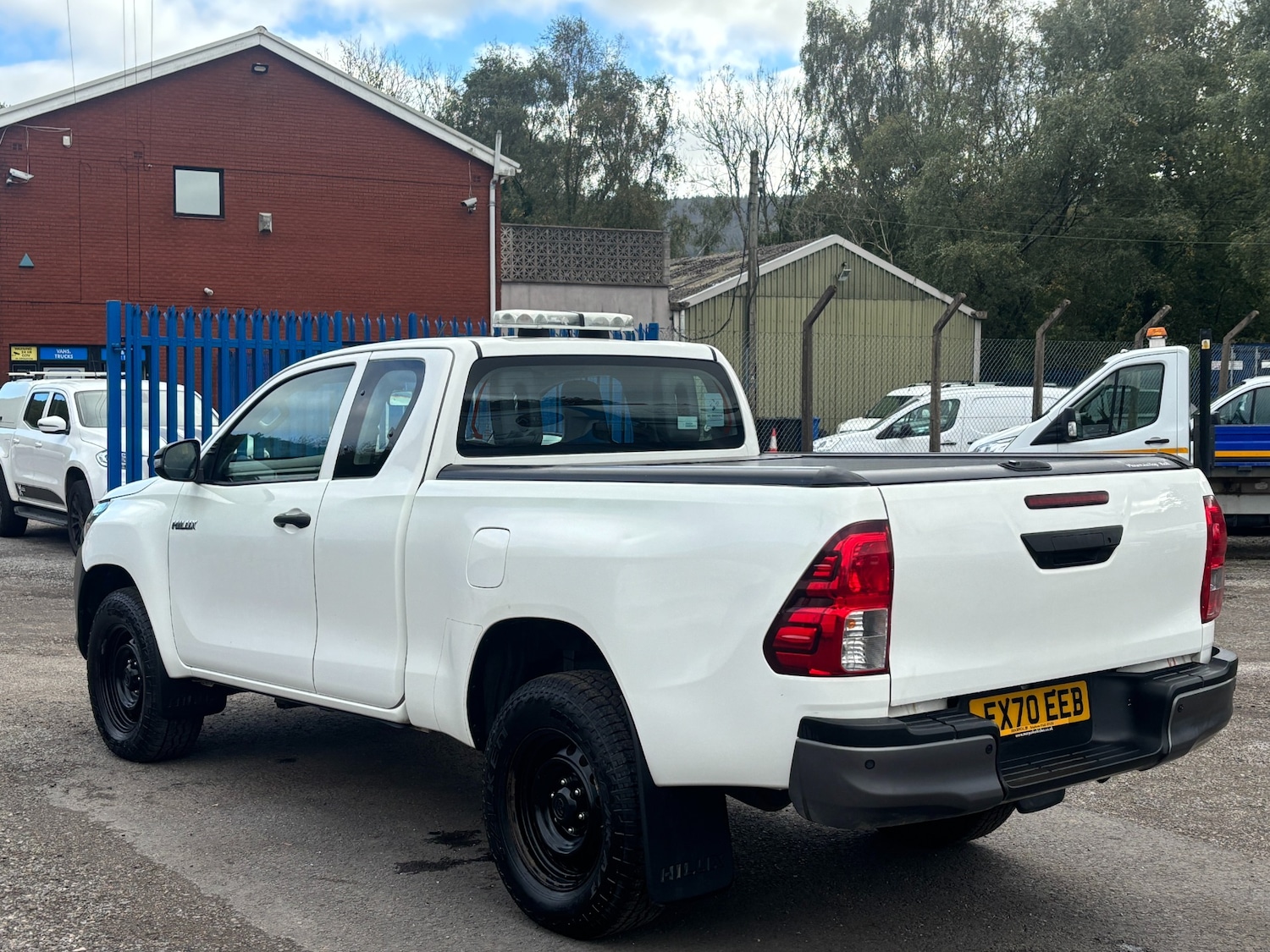 Used Toyota Hilux 2020 for sale - 76183795: Photo 3
