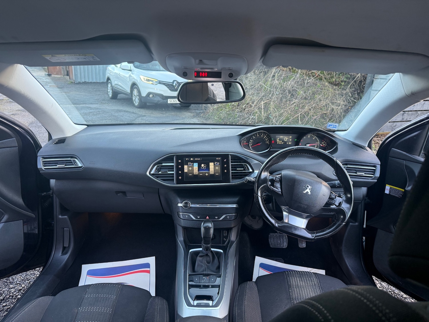 Used Peugeot 308 2016 for sale - 77008061: Photo 12