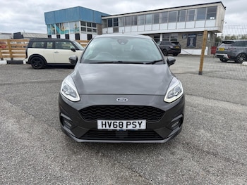 Used Ford Fiesta 2018 for sale - 79580668: Photo