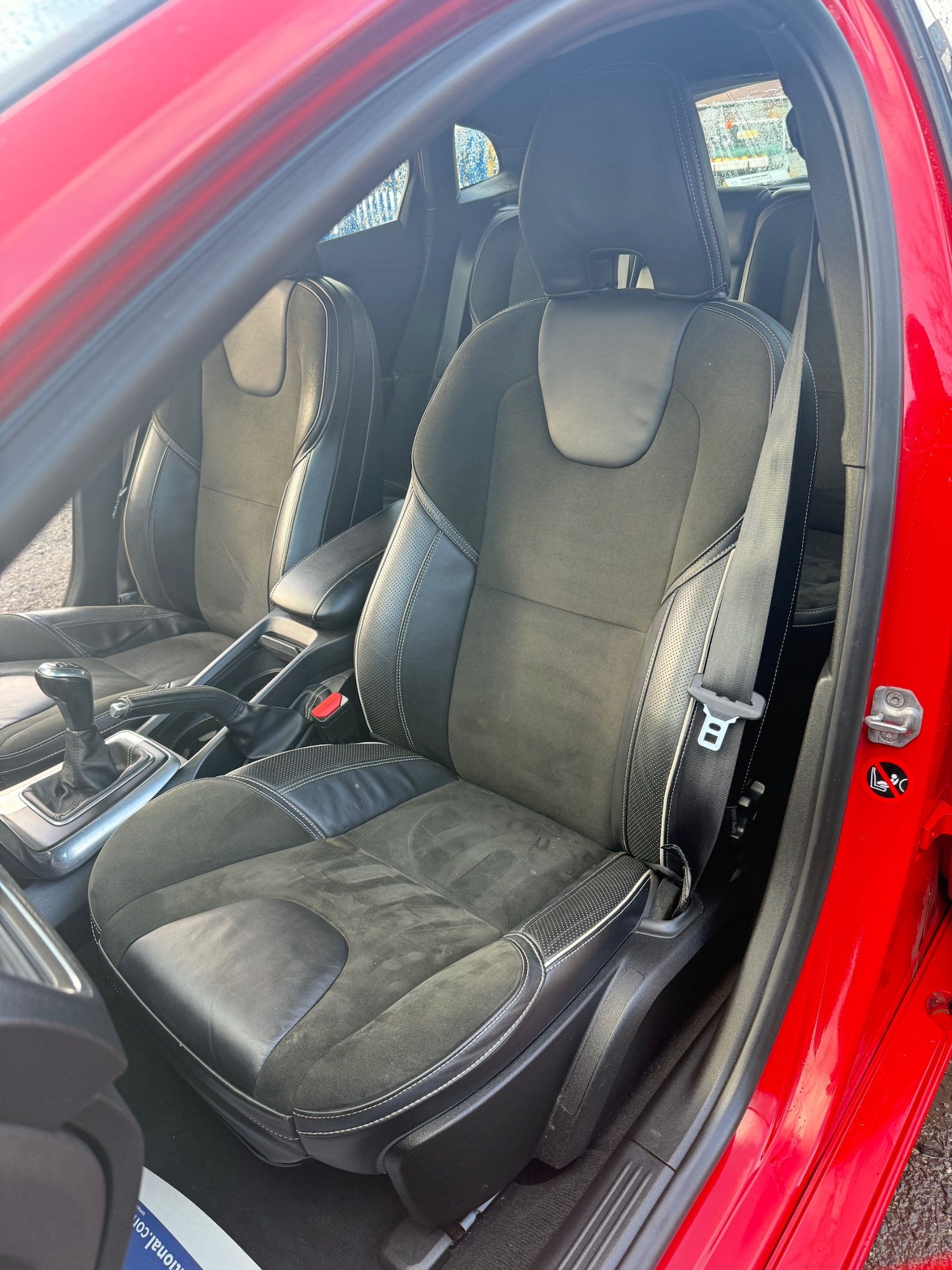 Used Volvo V40 2015 for sale - 77461884: Photo 10