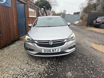 Vauxhall - Astra