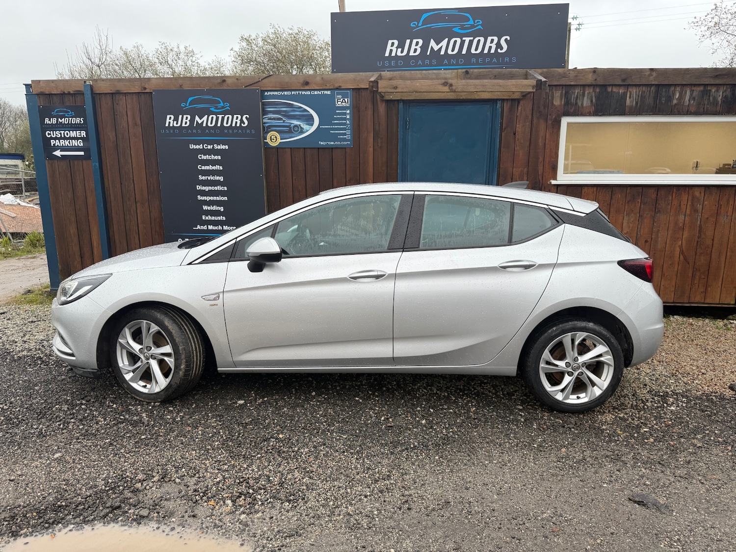 Used Vauxhall Astra 2016 for sale - 76543885: Photo 2