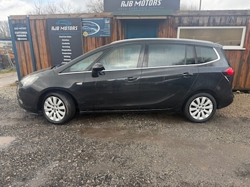 Used Vauxhall Zafira 2015 for sale - 77461425: Photo