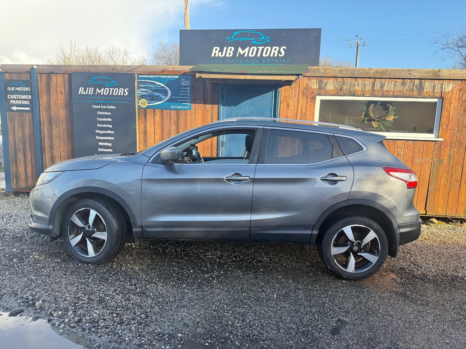 Used Nissan Qashqai 2015 for sale - 77008401: Photo 3
