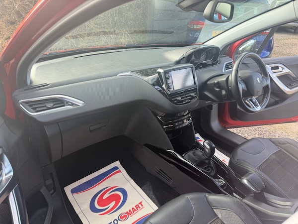 Used Peugeot 2008 2015 for sale - 76299523: Photo 10