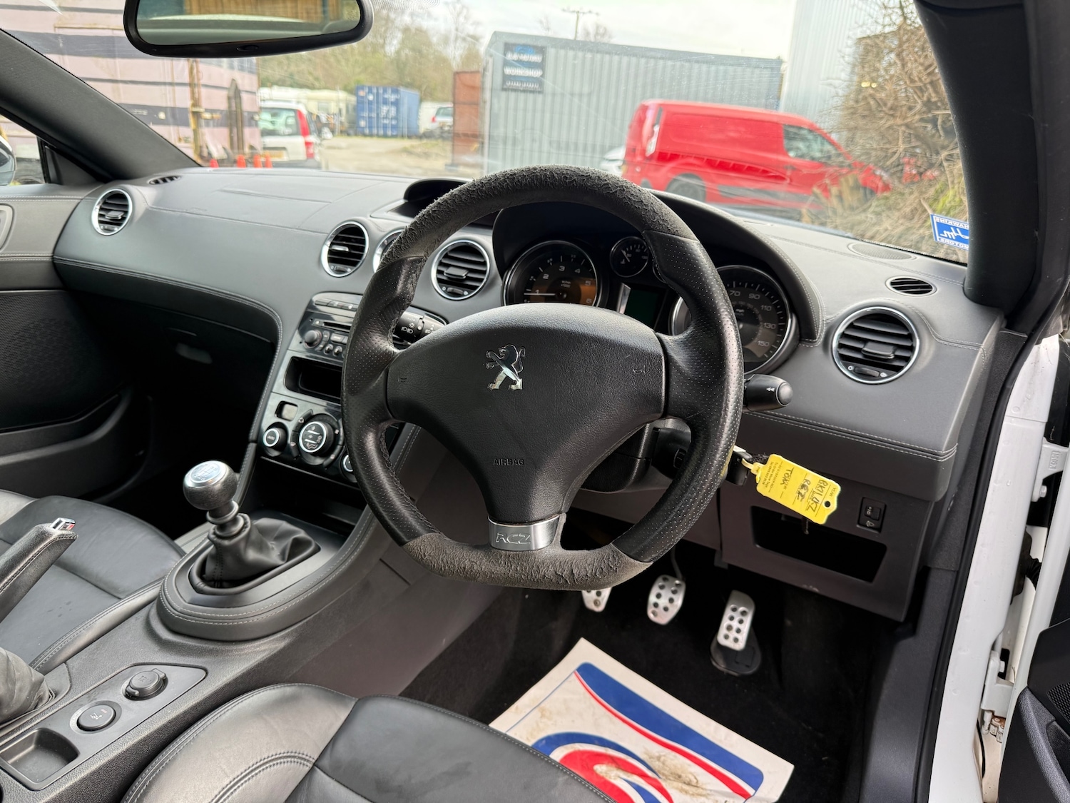 Used Peugeot RCZ 2011 for sale - 77610122: Photo 9