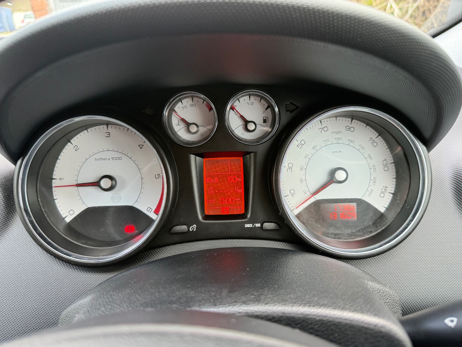 Used Peugeot 308 2013 for sale - 77610126: Photo 19