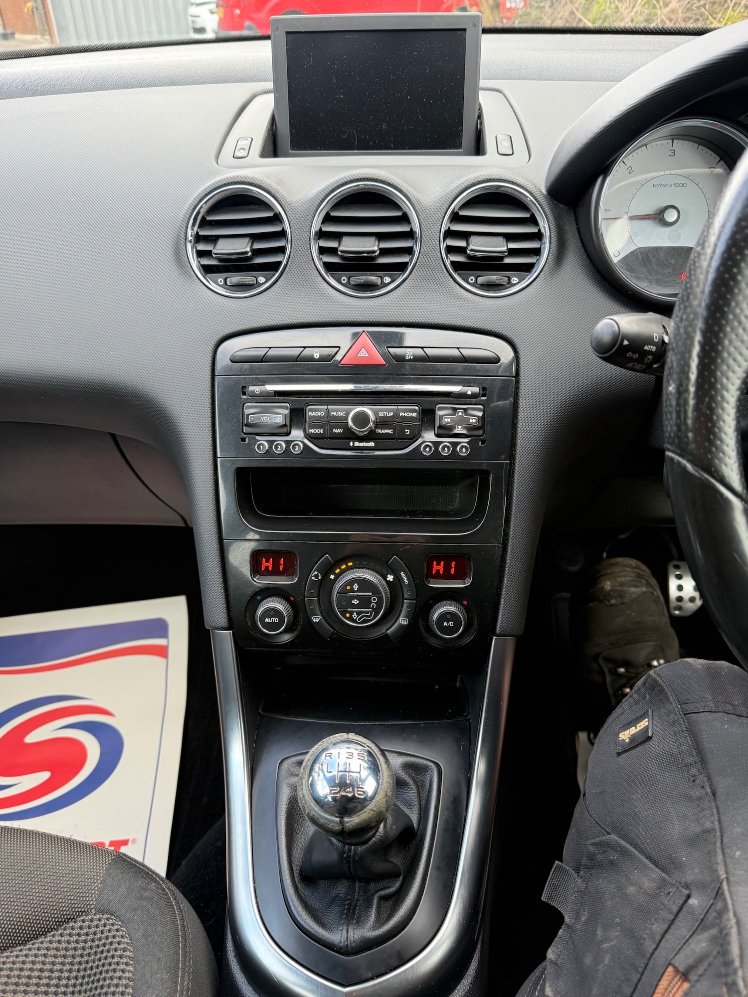 Used Peugeot 308 2013 for sale - 77610126: Photo 20