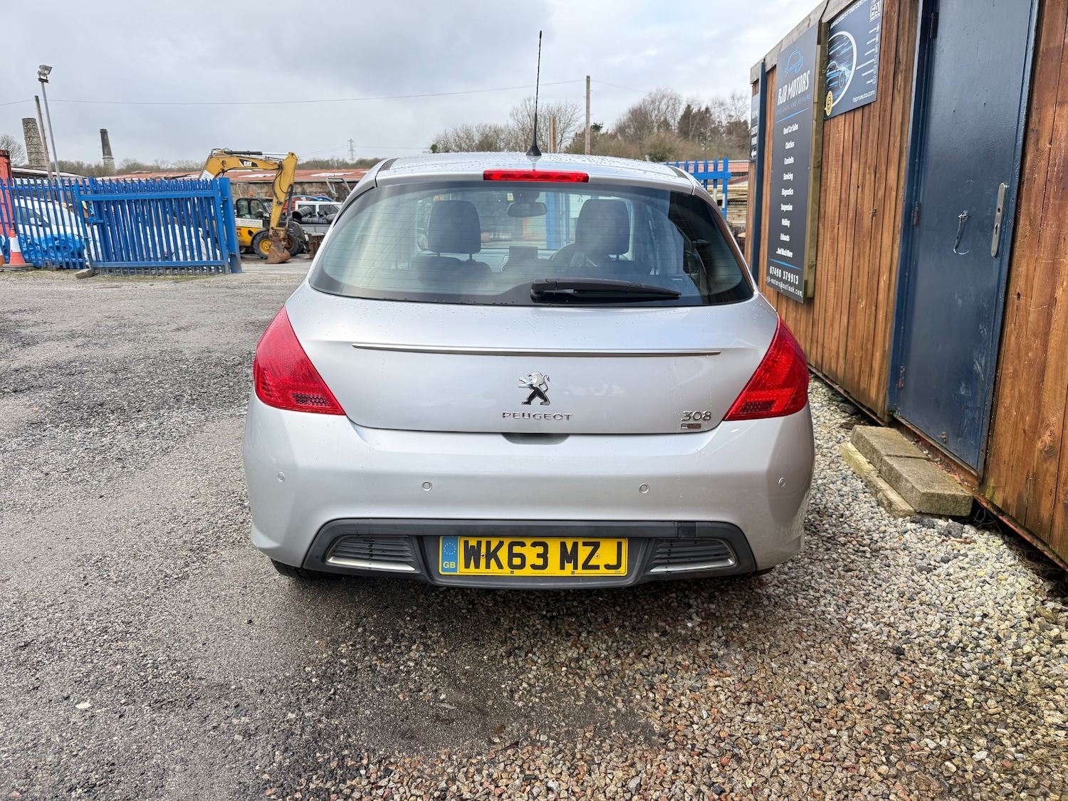 Used Peugeot 308 2013 for sale - 77610126: Photo 5