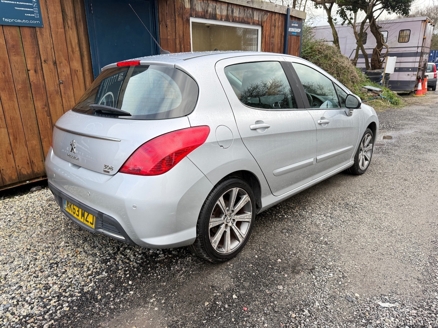 Used Peugeot 308 2013 for sale - 77610126: Photo 8