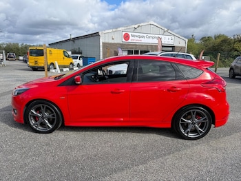 Used Ford Focus 2017 for sale - 79457145: Photo