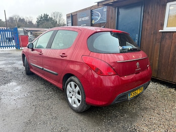 Used Peugeot 308 2013 for sale - 77700824: Photo