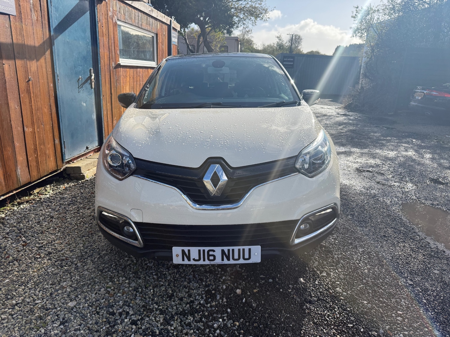 Used Renault Captur 2016 for sale - 76364856: Photo 2