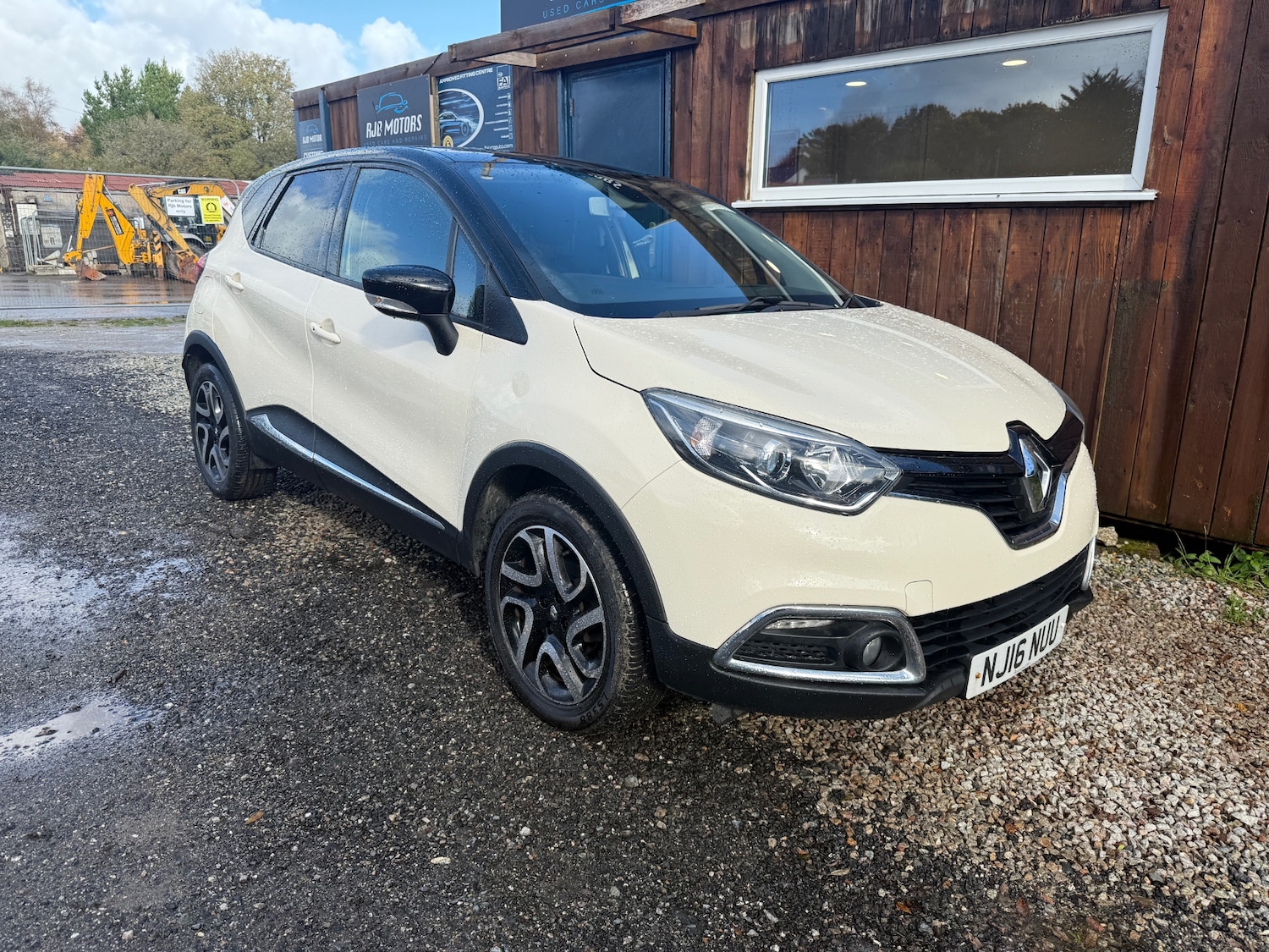 Used Renault Captur 2016 for sale - 76364856: Photo 6