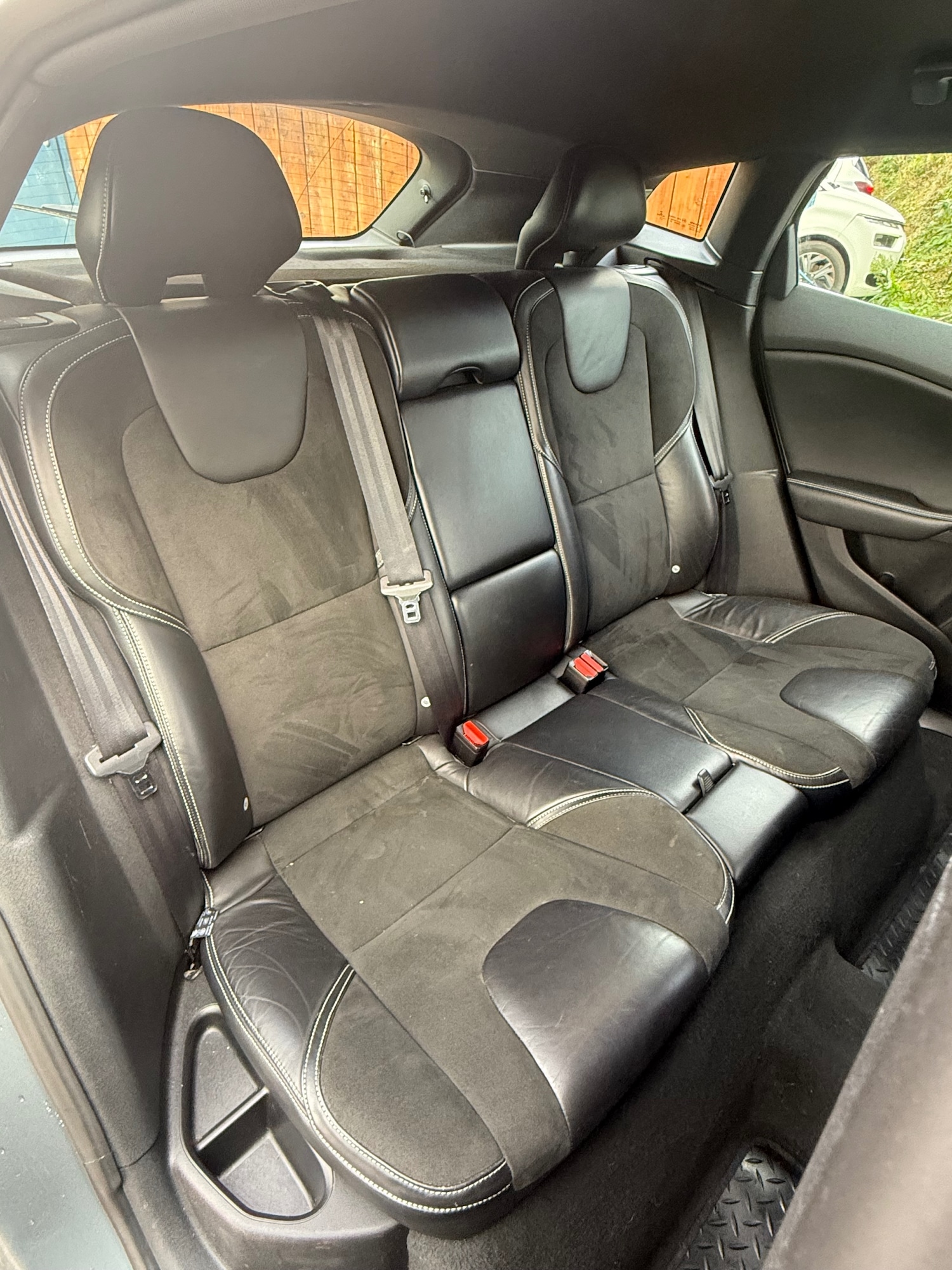 Used Volvo V40 2015 for sale - 76444730: Photo 14