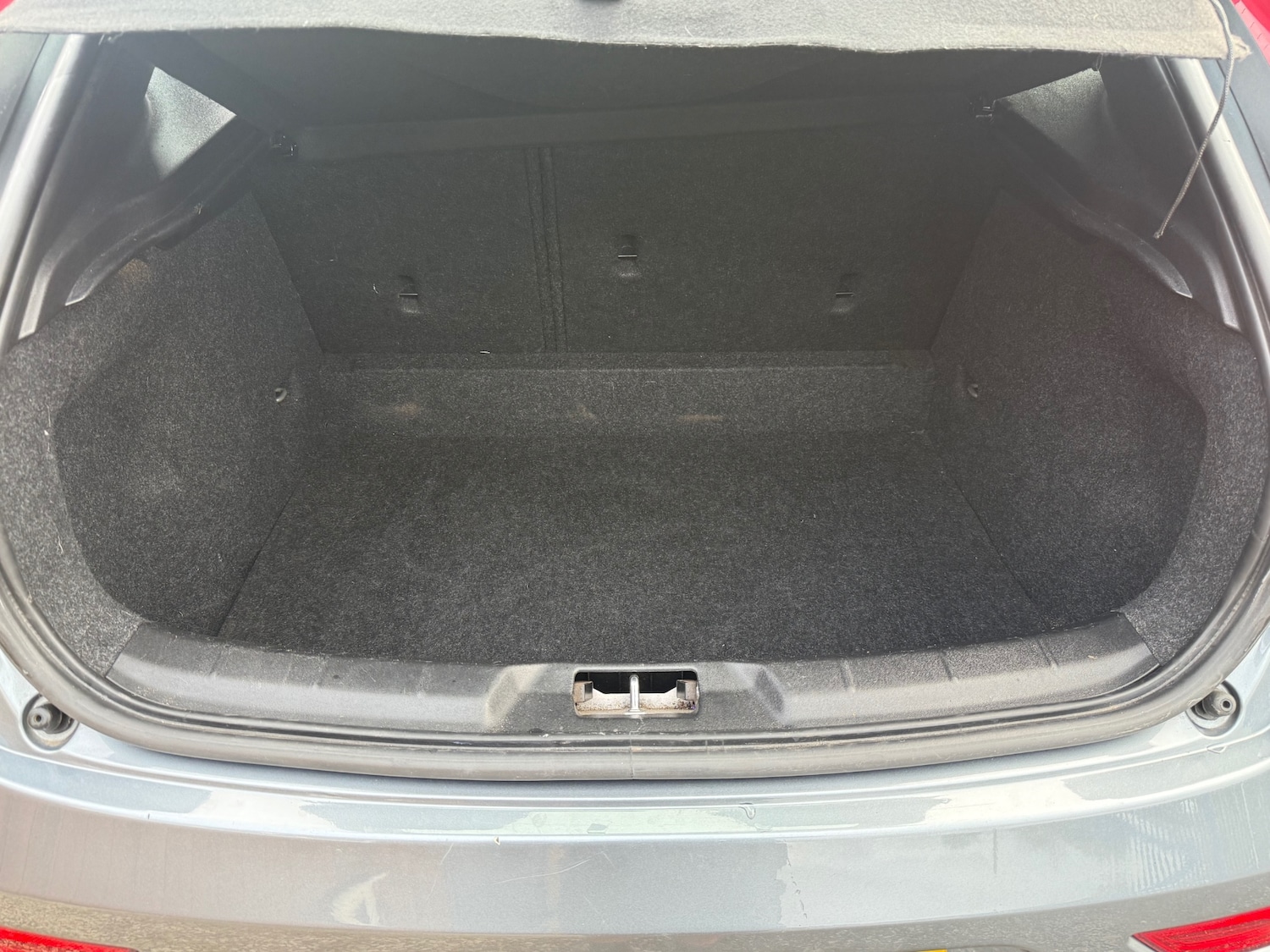 Used Volvo V40 2015 for sale - 76444730: Photo 17