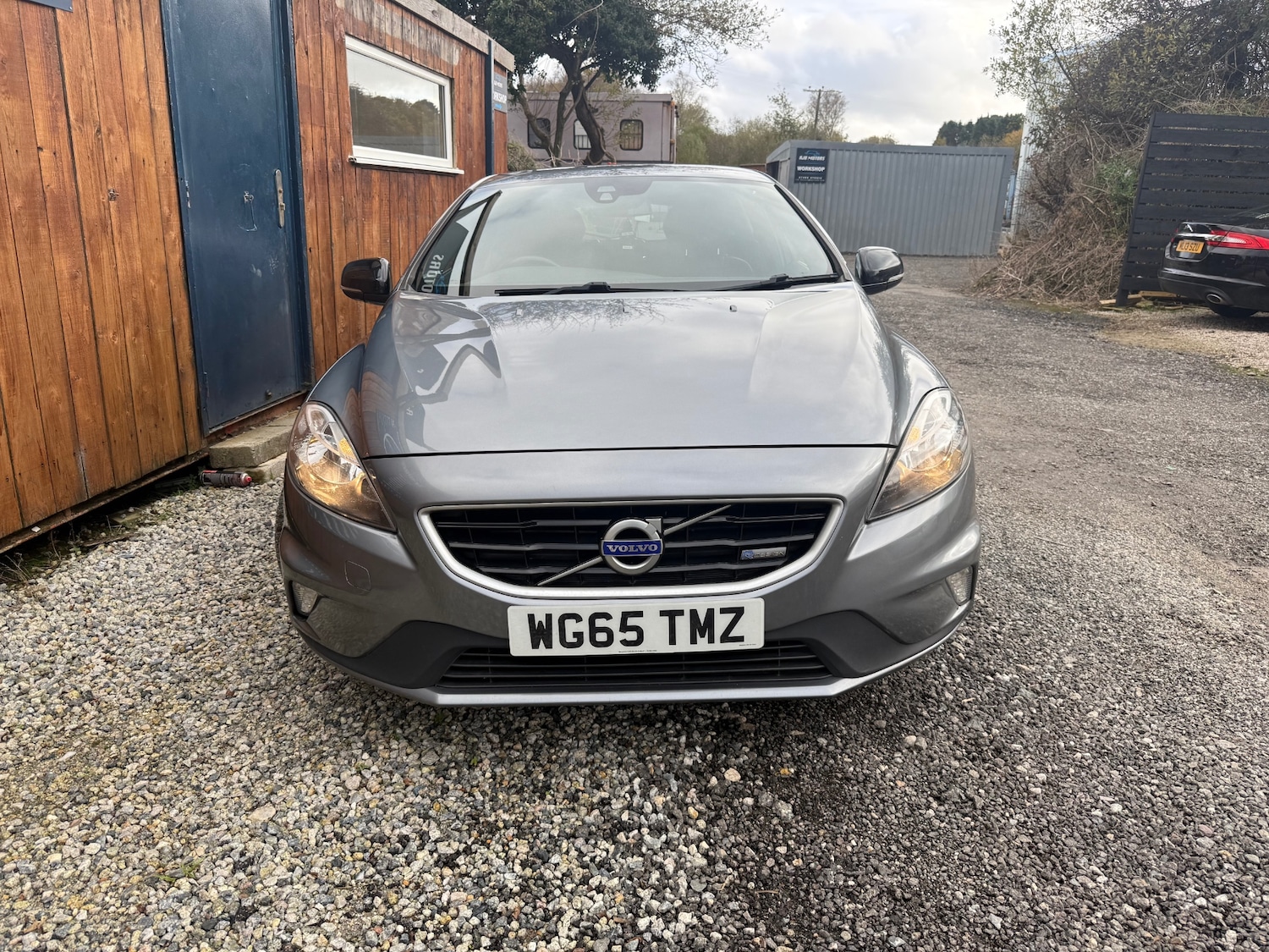 Used Volvo V40 2015 for sale - 76444730: Photo 2