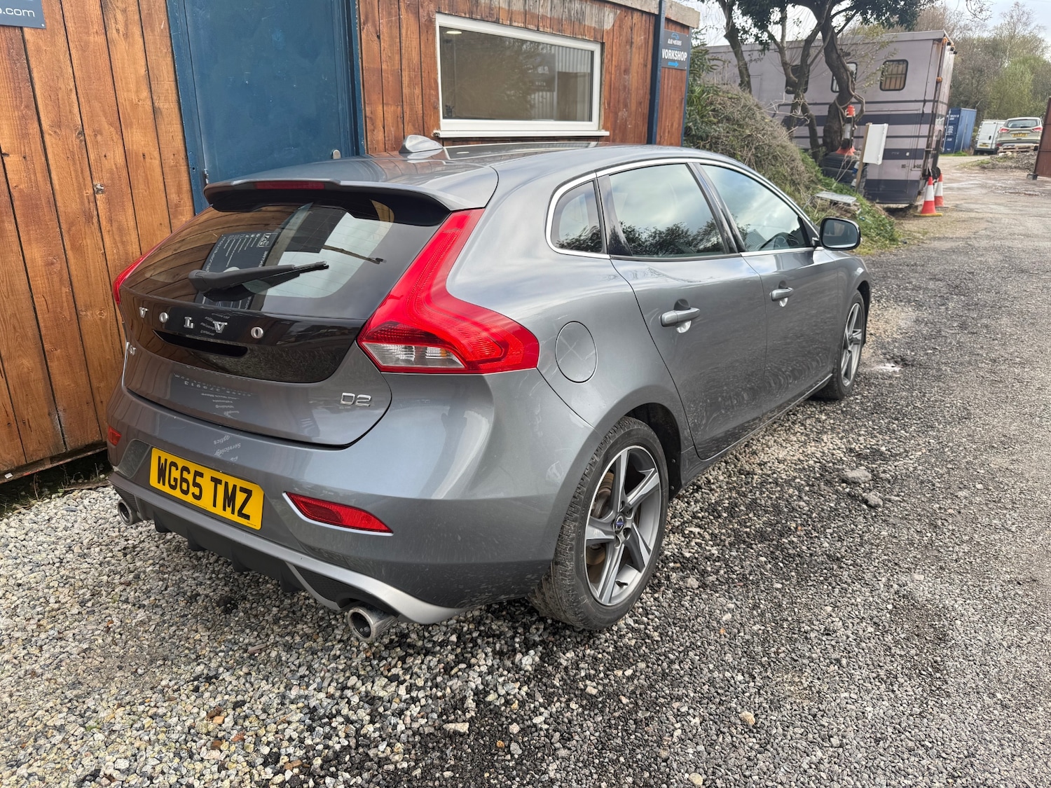 Used Volvo V40 2015 for sale - 76444730: Photo 8