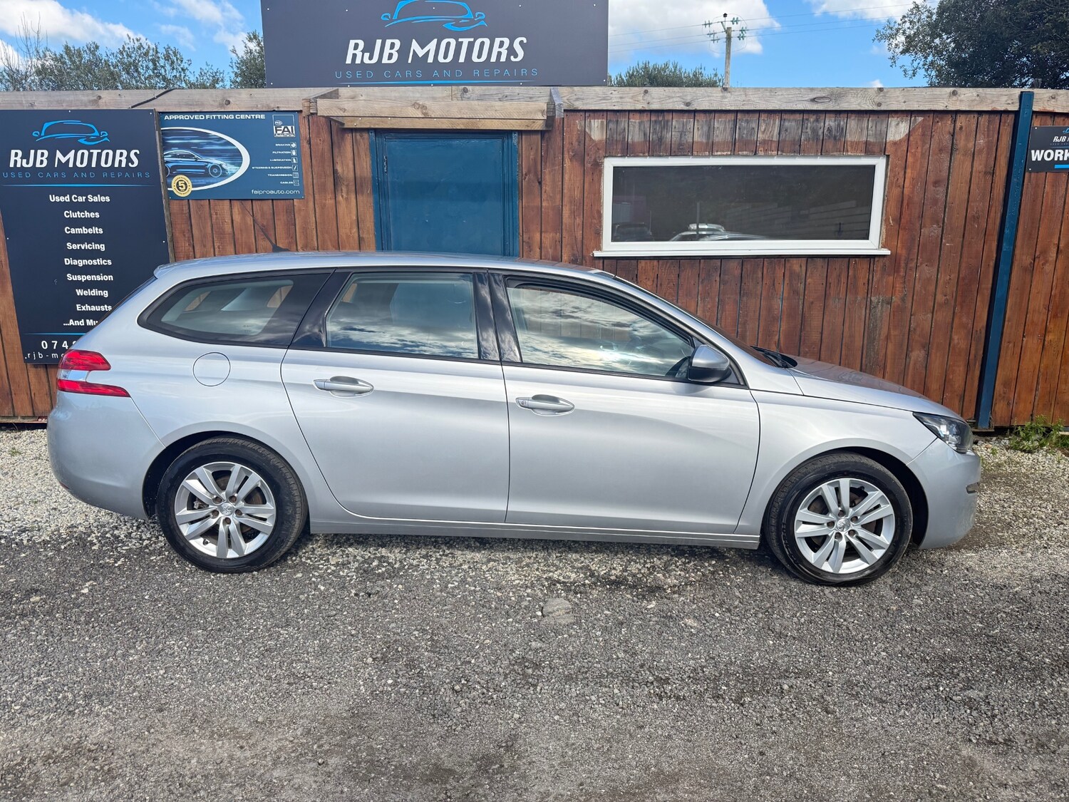 Used Peugeot 308 2016 for sale - 76041373: Photo 7