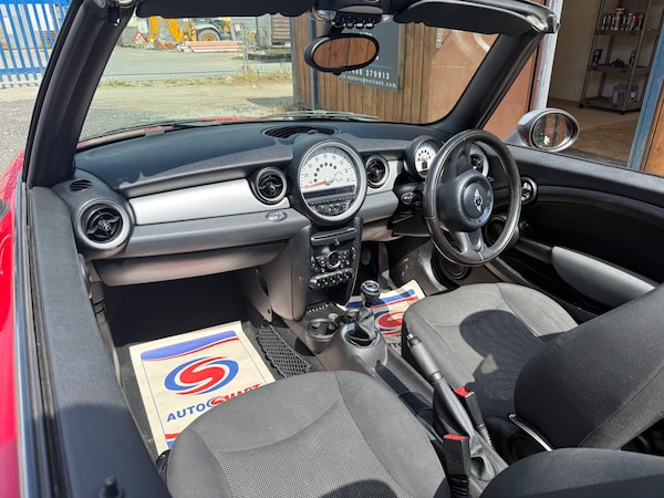 Used MINI Convertible 2011 for sale - 75581874: Photo 11