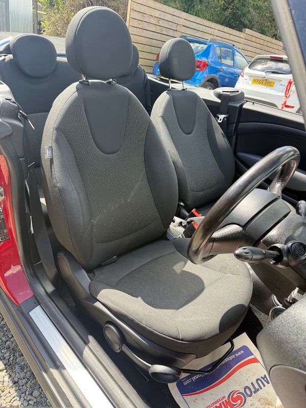 Used MINI Convertible 2011 for sale - 75581874: Photo 13