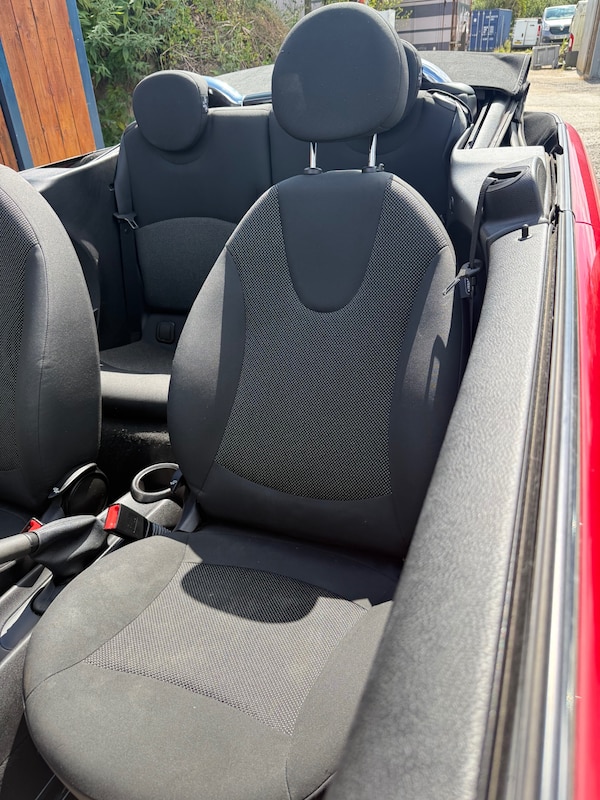 Used MINI Convertible 2011 for sale - 75581874: Photo 14