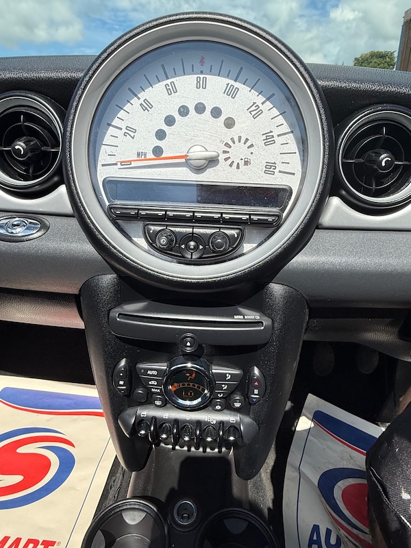 Used MINI Convertible 2011 for sale - 75581874: Photo 19