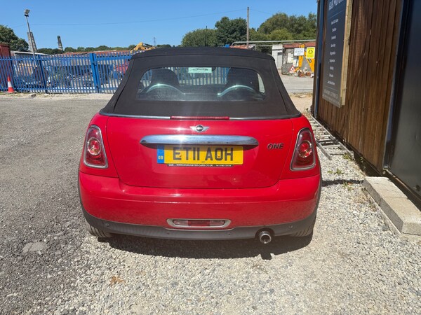 Used MINI Convertible 2011 for sale - 75581874: Photo 5