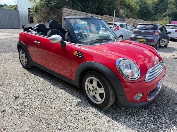 Used MINI Convertible 2011 for sale - 75581874: Photo 9
