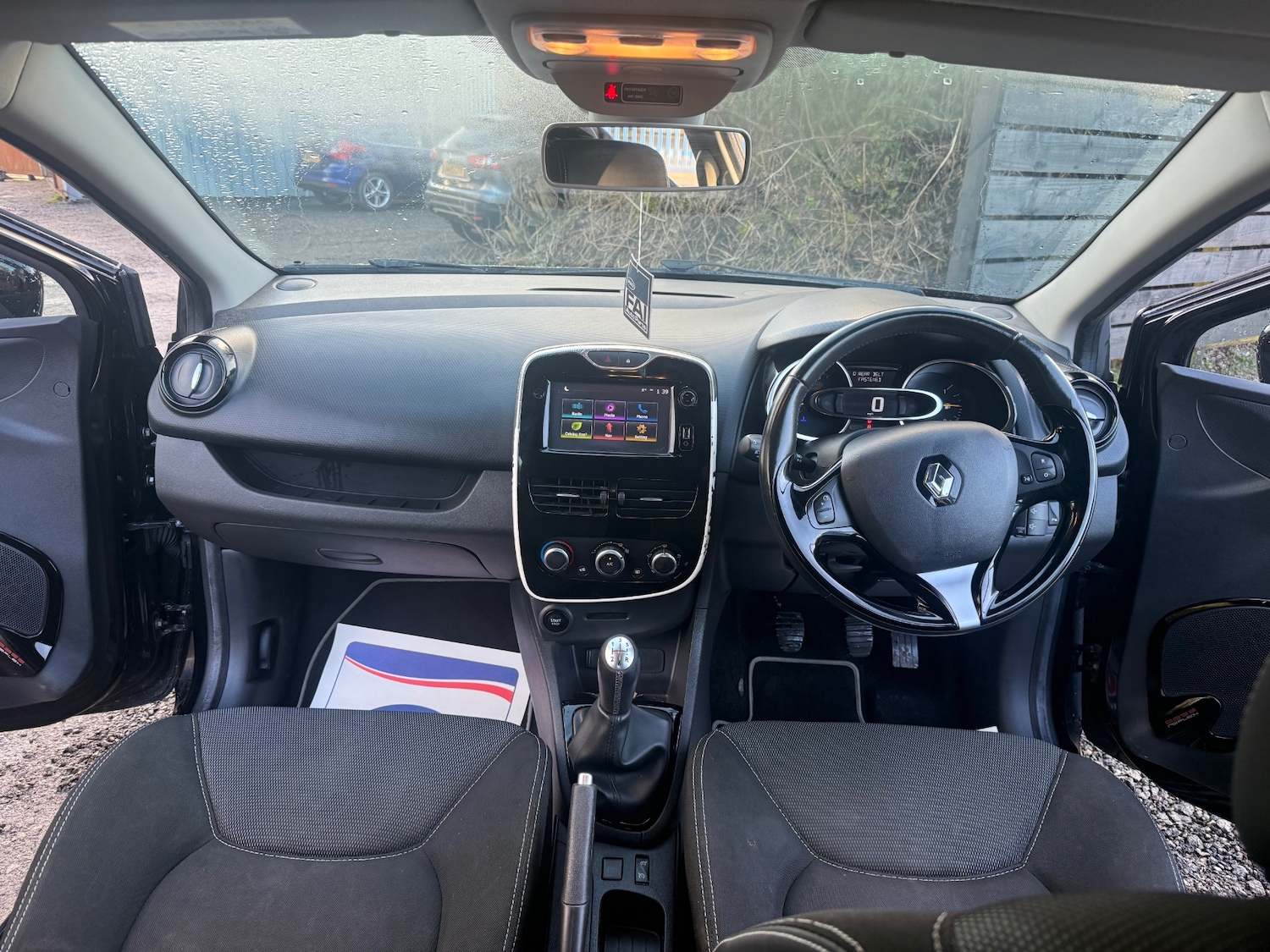 Used Renault Clio 2015 for sale - 77008368: Photo 13