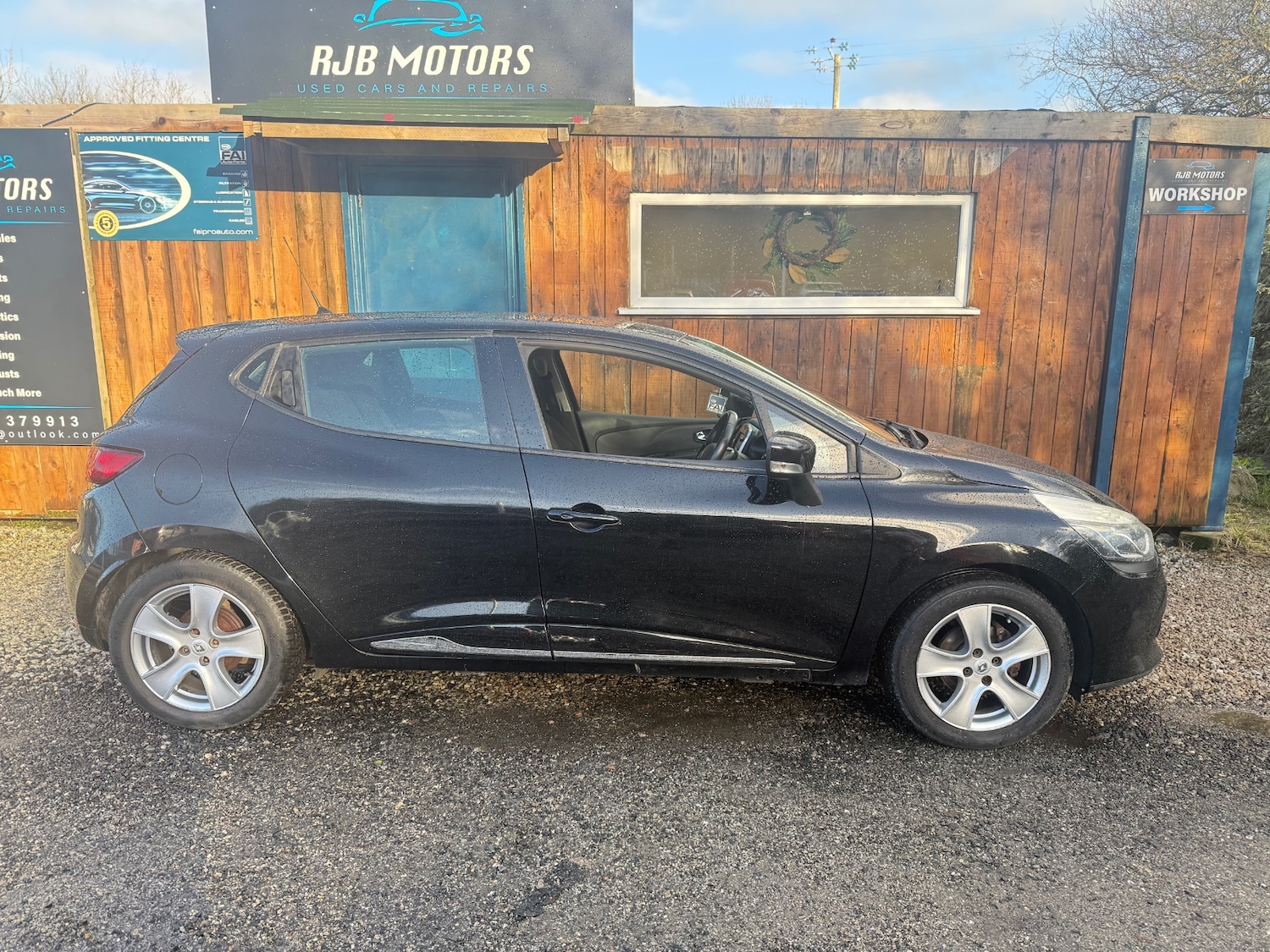 Used Renault Clio 2015 for sale - 77008368: Photo 7