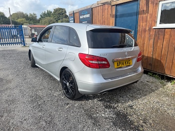 Used Mercedes-Benz B-Class 2014 for sale - 75844139: Photo