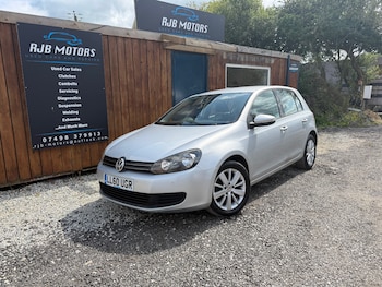 Volkswagen - Golf