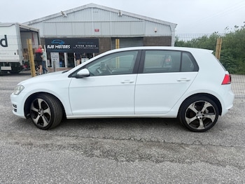 Used Volkswagen Golf 2014 for sale - 78944522: Photo