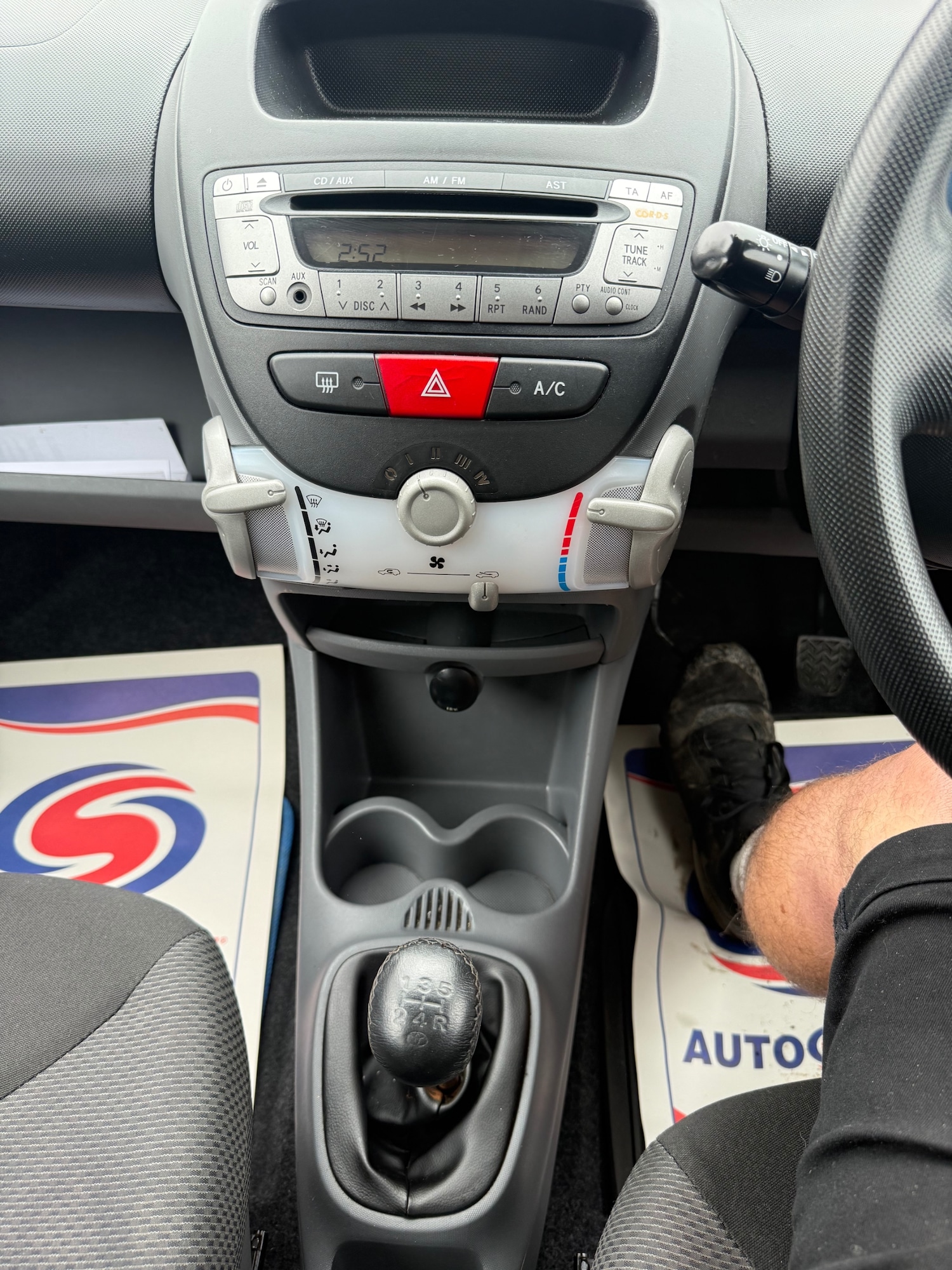 Used Toyota AYGO 2009 for sale - 77700818: Photo 19