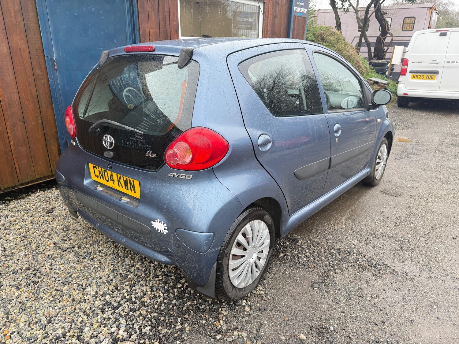 Used Toyota AYGO 2009 for sale - 77700818: Photo 8