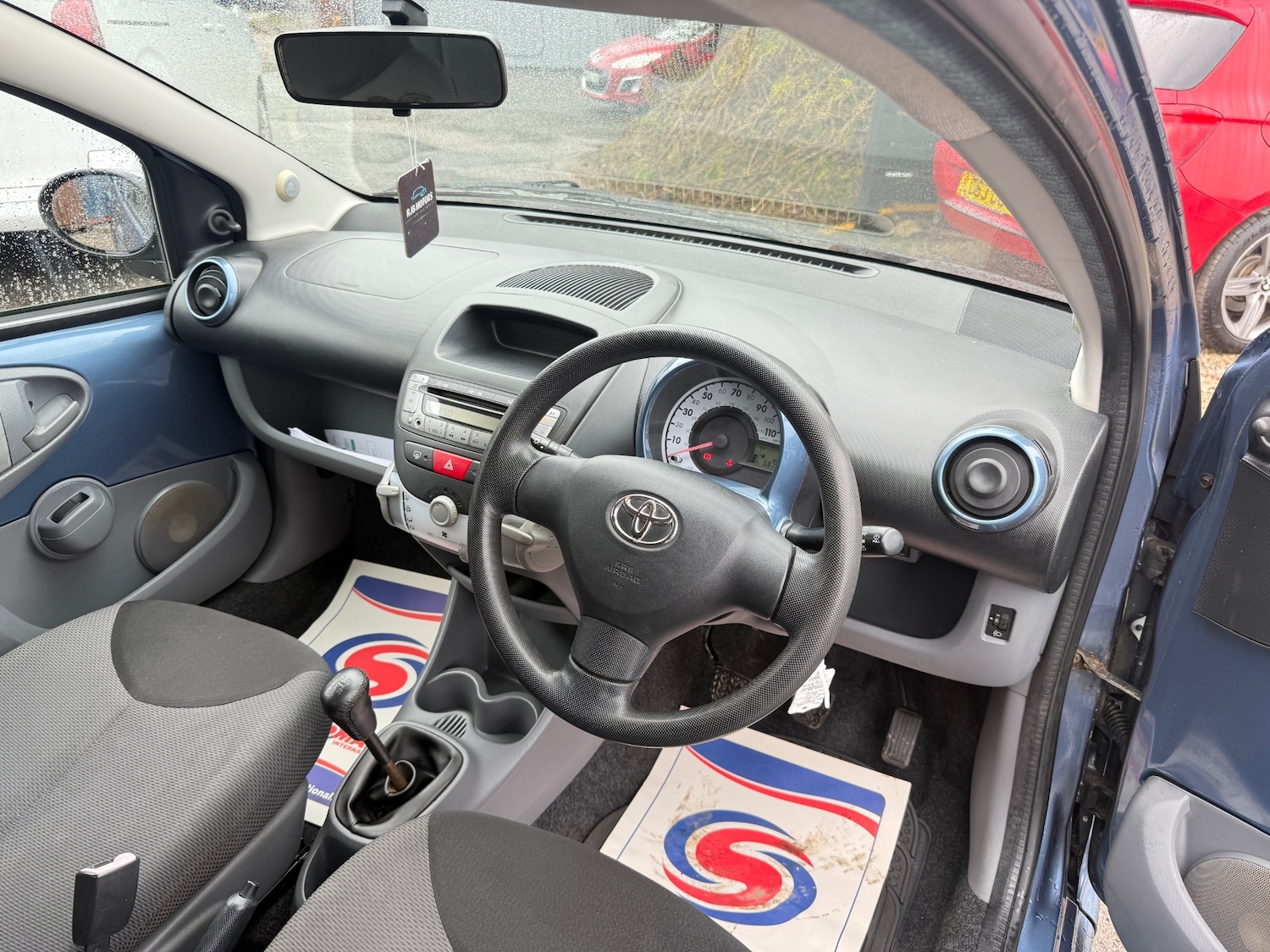 Used Toyota AYGO 2009 for sale - 77700818: Photo 9