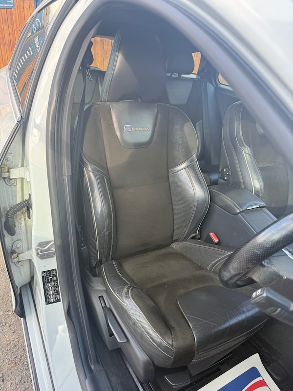 Used Volvo V60 2013 for sale - 76302179: Photo 12