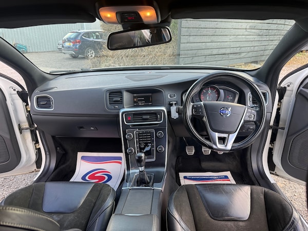 Used Volvo V60 2013 for sale - 76302179: Photo 13