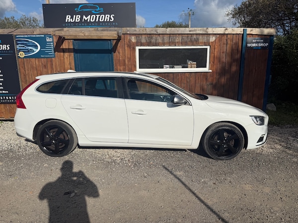 Used Volvo V60 2013 for sale - 76302179: Photo 7