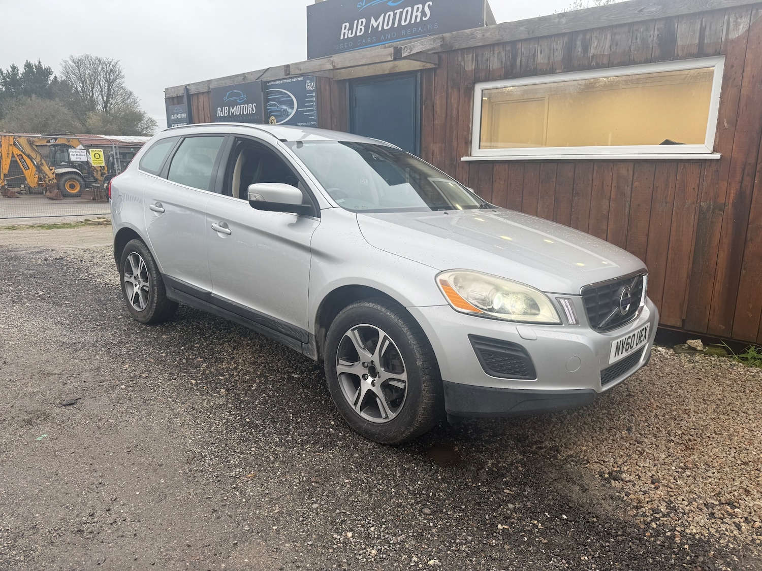 Used Volvo XC60 2011 for sale - 76594630: Photo 6