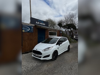 Used Ford Fiesta 2016 for sale - 78112238: Photo