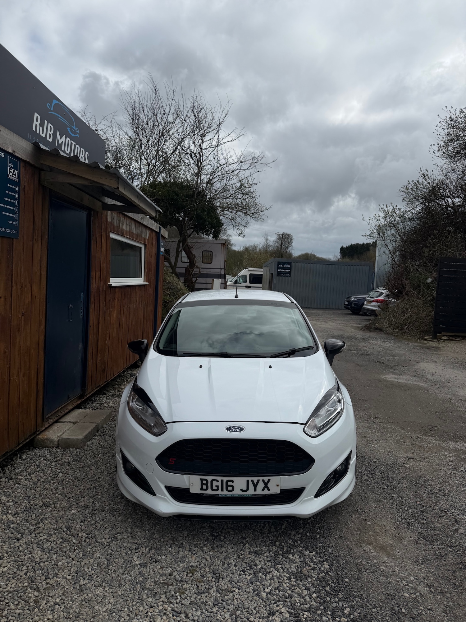 Used Ford Fiesta 2016 for sale - 78112238: Photo 2