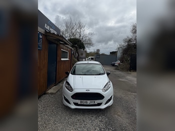 Used Ford Fiesta 2016 for sale - 78112238: Photo