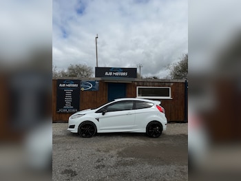 Used Ford Fiesta 2016 for sale - 78112238: Photo