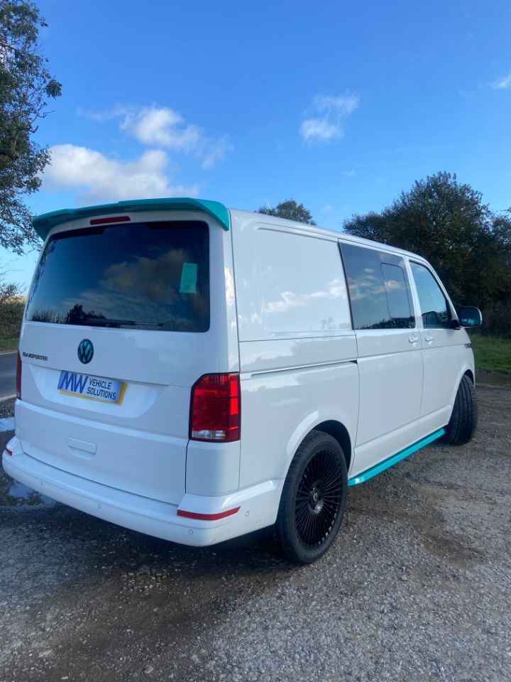 Used Volkswagen Transporter 2024 for sale - 76319503: Photo 2