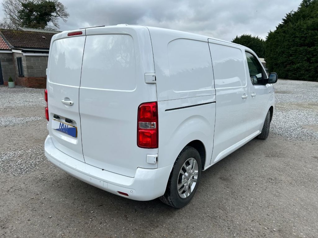 Used Vauxhall Vivaro 2021 for sale - 77715320: Photo 7