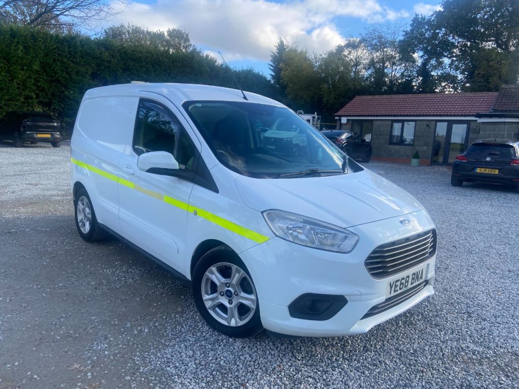 Used Ford Transit Courier 2018 for sale - 76367137: Photo 1